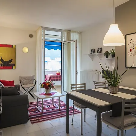 Casa Bianca ريفا ديل غاردا